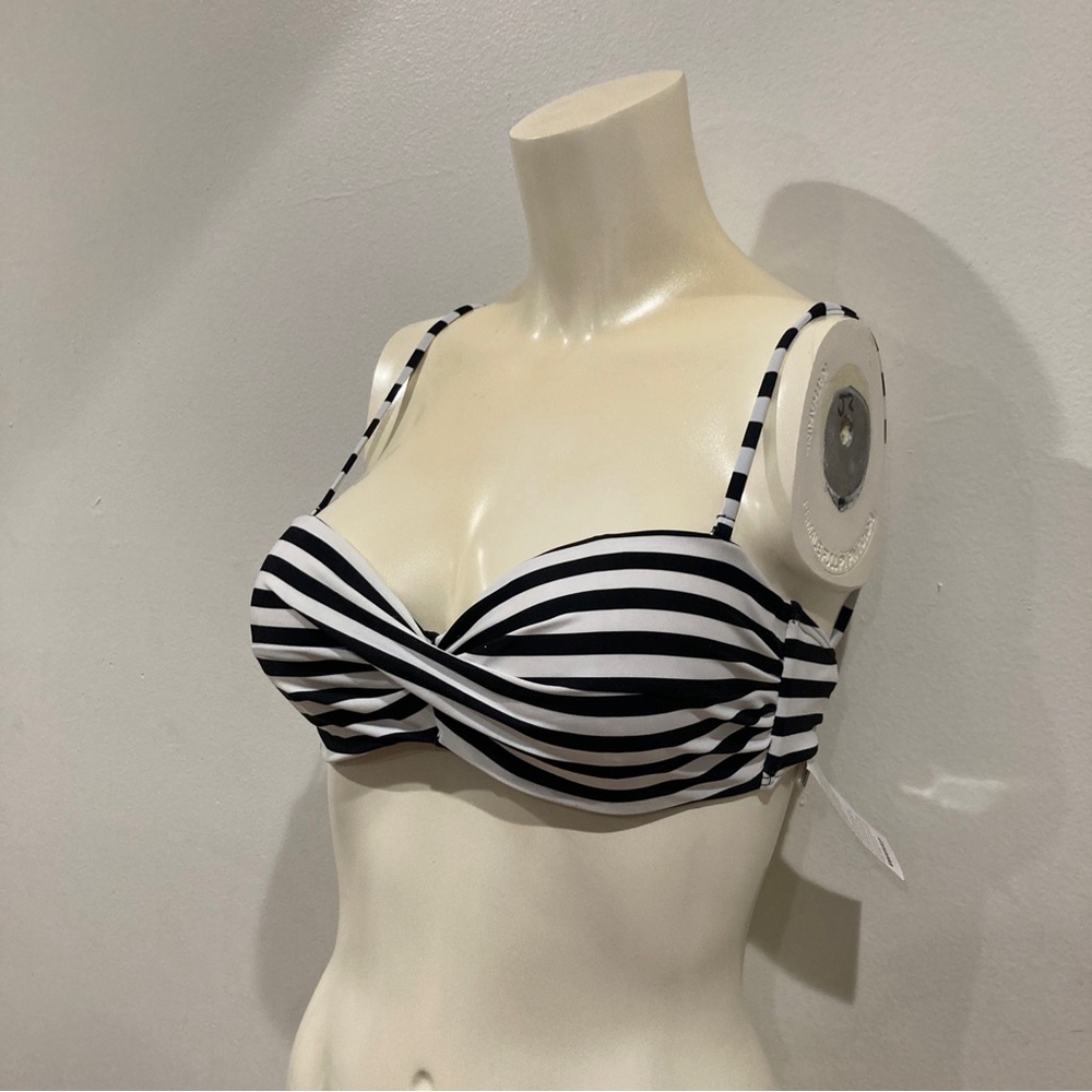Nwt Cocoship Black and White Striped Wrap Bikini Top Underwire Size 6 Women’s